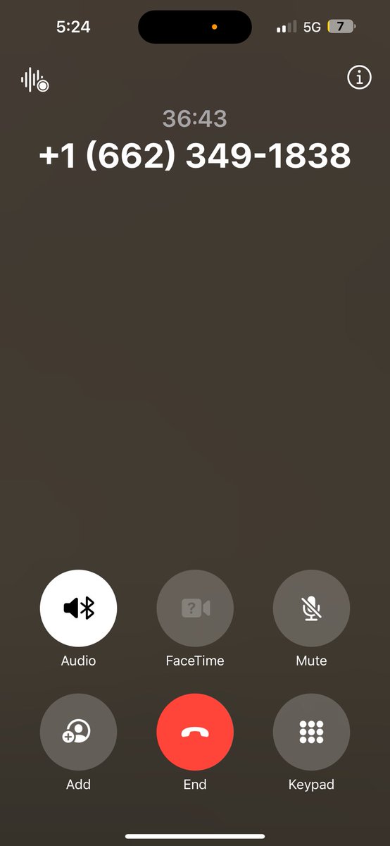 maywyn1's tweet photo. @walmart on hold with the automotive dept 36 min after I called with/complaint. They never came back https://t.co/QpP6OrWVU4