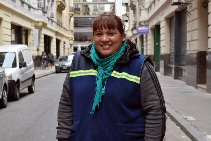 x.com/santi_abrazo/s…