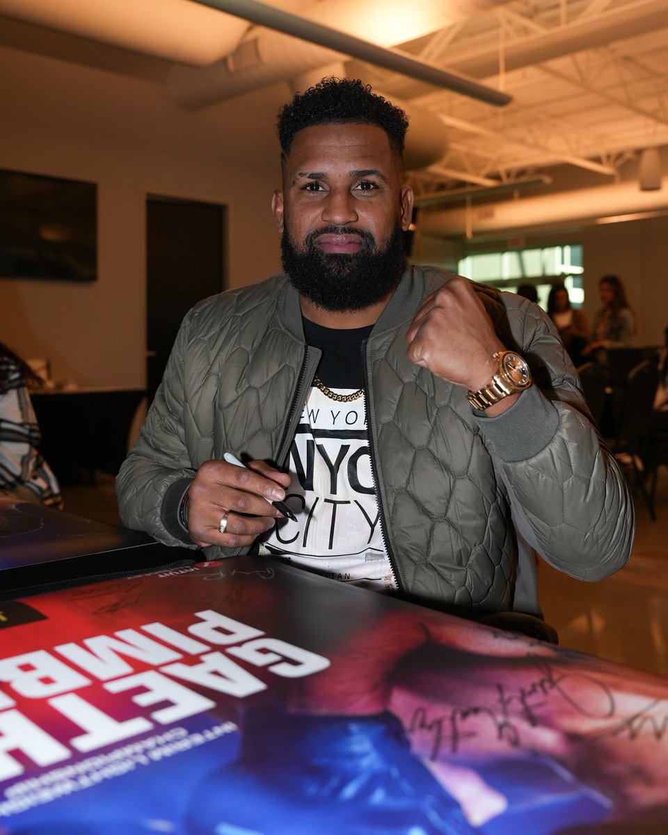 ufc's tweet image. Salsa boy is in the house 🕺

@WaldoCortesUFC

[ SAT JAN 24 | 9pmET on @ParamountPlus ]