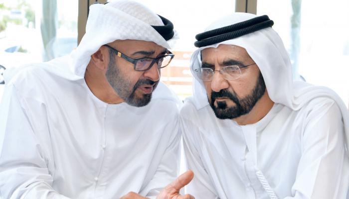 هناك تحركات وجهود أمريكية وخليجية لاقناع محمد بن زايد بالتنحي عن منصب رئيس الدولة وتنصيب الشيخ محمد بن راشد لرئاسة الدولة في محاولة اخيرة لإنهاء الأزمة العربية وتفادي ماهو اعظم. ولكن بحسب المؤشرات يبدو أن بن زايد يرفض أي مقترحات قد تؤدي إلى تنحيه ولازال يراوغ بالوساطة ويتهرب من