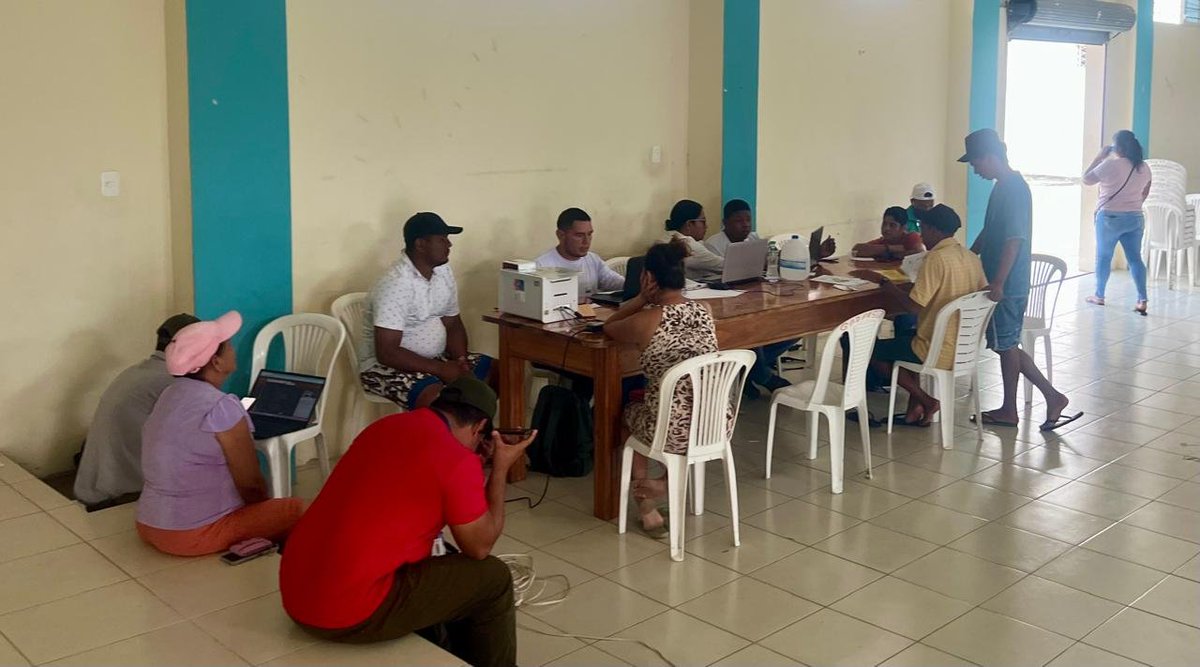 #Esmeraldas | Fortalecemos el sector pesquero de la provincia con una campaña de carnetización dirigida a pescadores artesanales de la caleta pesquera de Sua, en el cantón #Atacames.

#ElNuevoEcuador