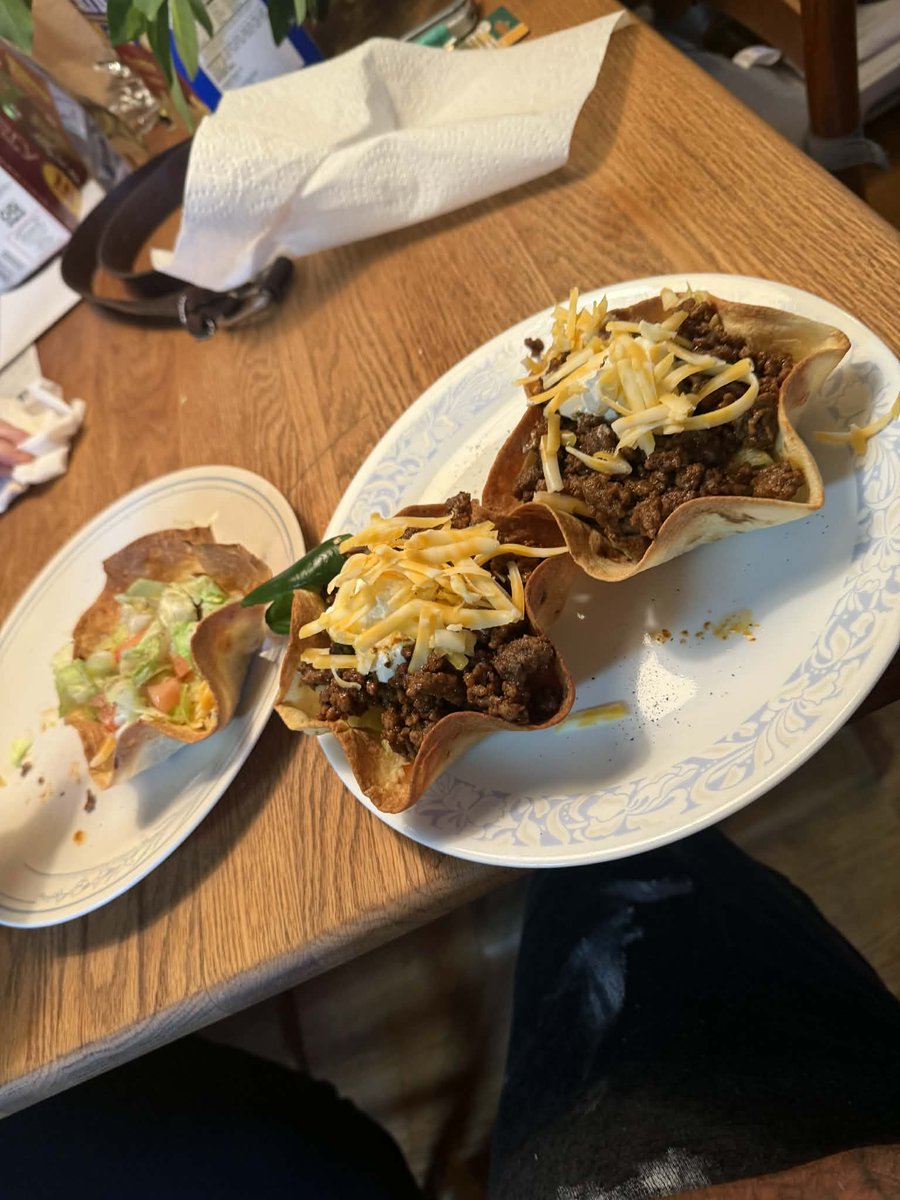 monala58's tweet photo. @JohnDParody Taco salad https://t.co/CD6oExmdrQ