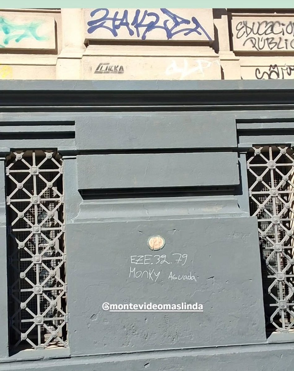 soloun4chica's tweet image. nada cuidan, NADA