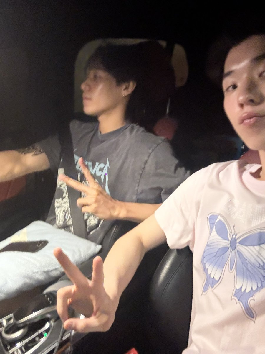 good morning kub!🌞💫
4EVERU PART2 Q22
#FoureverYouP2Q22
<a href="/legendngern/">อาทิตย์ ลูก ดิเรก</a>