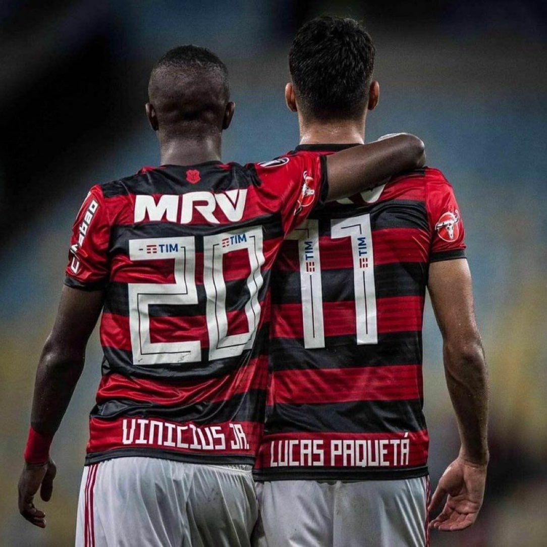 FabrizioRomano's tweet image. 🚨❤️🖤 Vini Jr: “I ask my agents every day about Paquetá and his move to Foamengo, who are also his agents. His happiness is mine, and Flamengo’s happiness is ours”.

“God willing, in the next few days he could close this deal”.