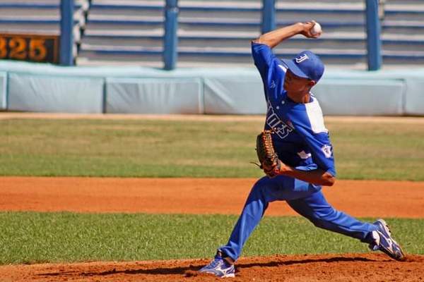 Leones y Cachorros ganan primer pulso en play off de #64SNB
El cuadro capitalino venció 4x2 al de Mayabeque y la escuadra holguinera lo hizo 6x3 ante la de Artemisa. #Cuba #Beisbol #BeisbolCubano
jit.cu/NewsDetails.as…