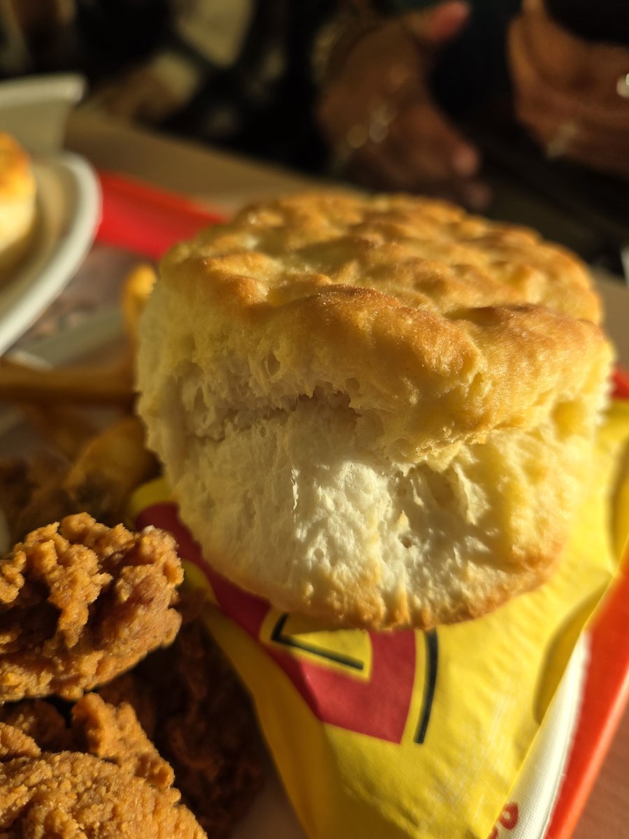soulfoodscholar's tweet photo. I grubbed at the first @Bojangles location in #Colorado, just north of #Pueblo. It's #botime! https://t.co/4dWMCtySHZ