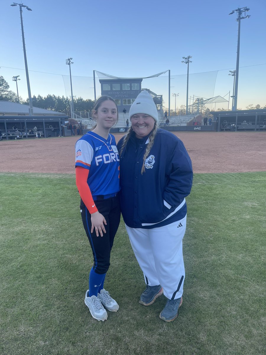 Cloe(2028) tweet media