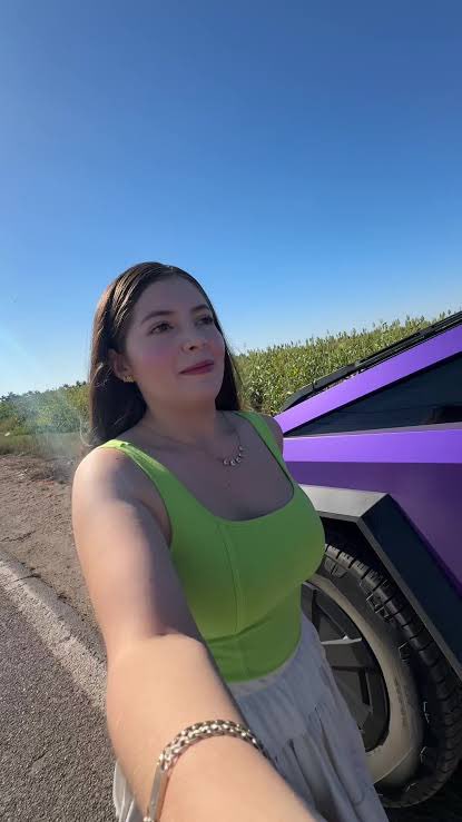 aic_07's tweet photo. Culiacán, Sinaloa 📍

#ULTIMAHORA 
Transciende el secuestro en Isla Musala en Culiacán 📍de Nicole Pardo “Nicolette” famosa influencer de Culiacán. https://t.co/OgqY135KgT