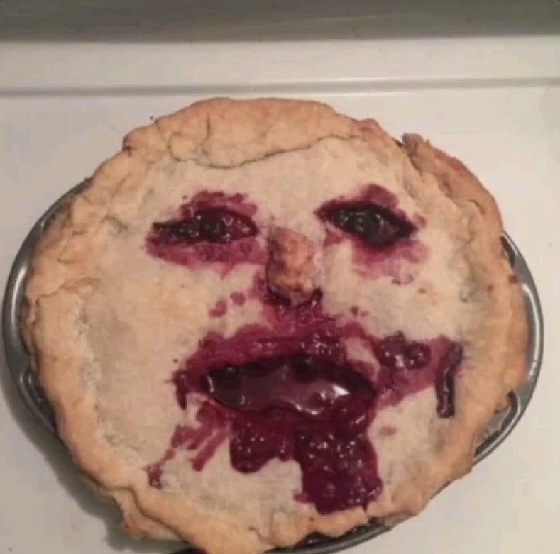 ㅤ
My neighbor gave me this ... Does she want me dead.
ㅤ