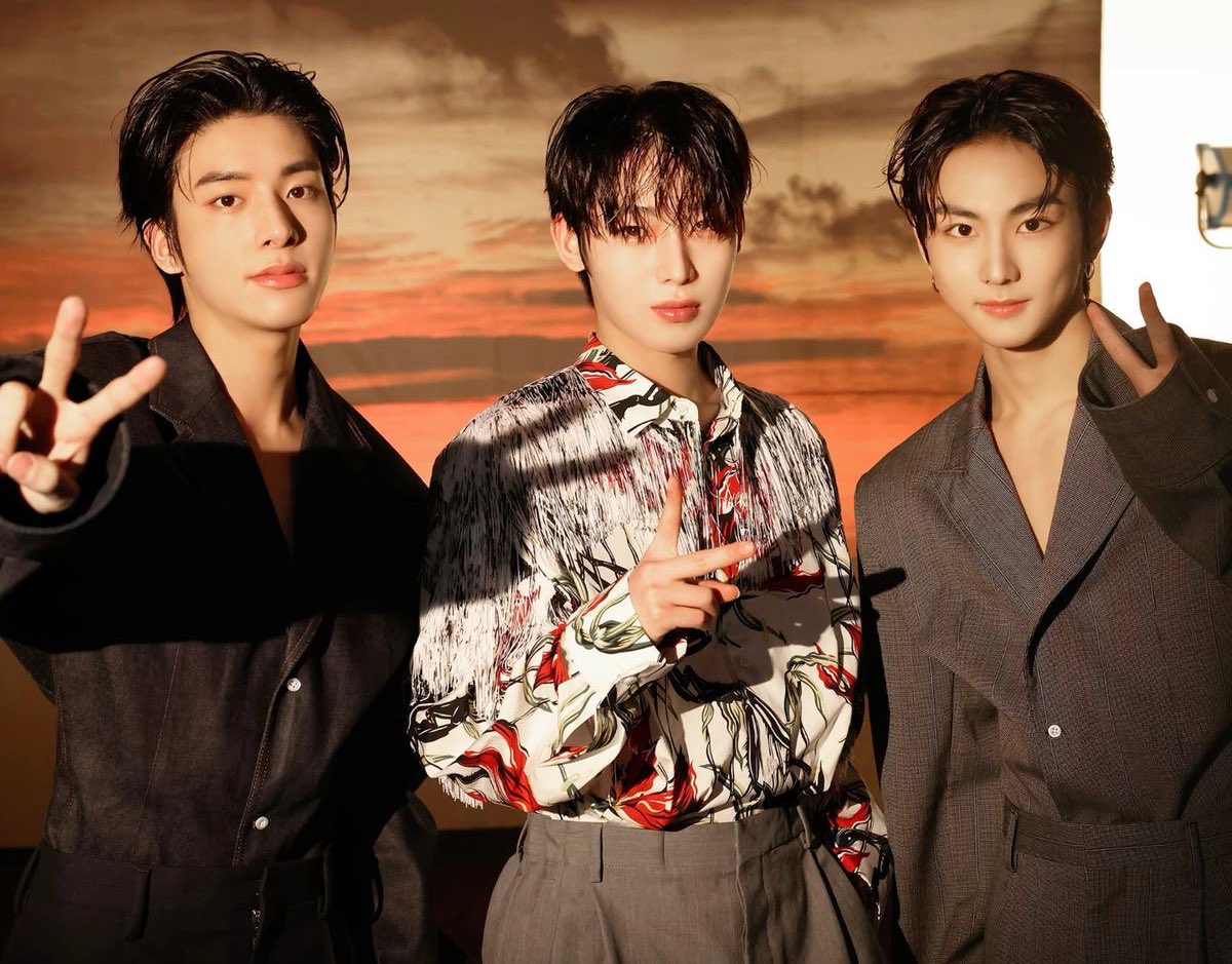 EN7ernally's tweet image. ENHYPEN’s Jungwon, Jake, and Sunoo will appear as special MCs on M Countdown on Thursday, January 22.

ENHYPEN will also perform their B-side track “Big Girls Don’t Cry” for the first time on a music show, alongside their title track “Knife,” delivering two stages that showcase…