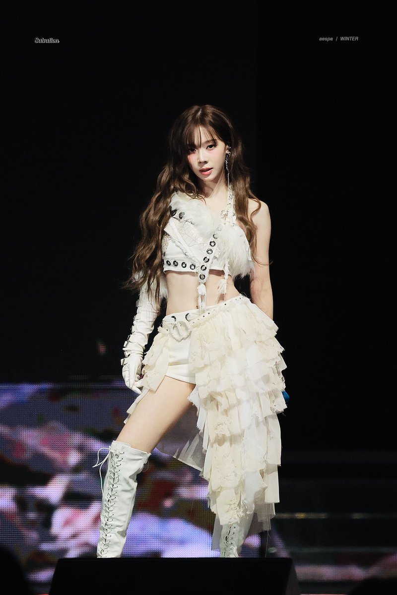 salvation_0101's tweet image. 251219 KBS
#에스파 #윈터 
#aespa #WINTER