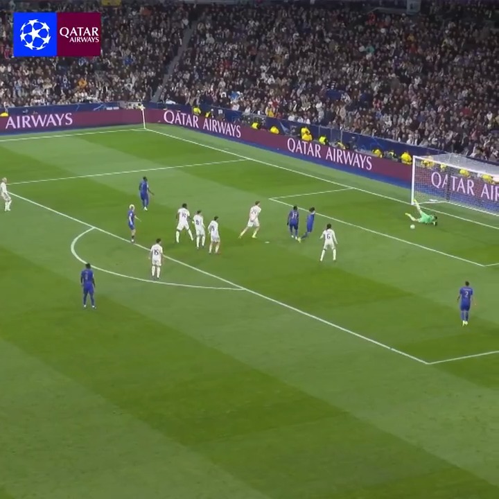 قفزات ذهبية.. تصديات إعجازية لأبرز حراس #دوري_أبطال_أوروبا 