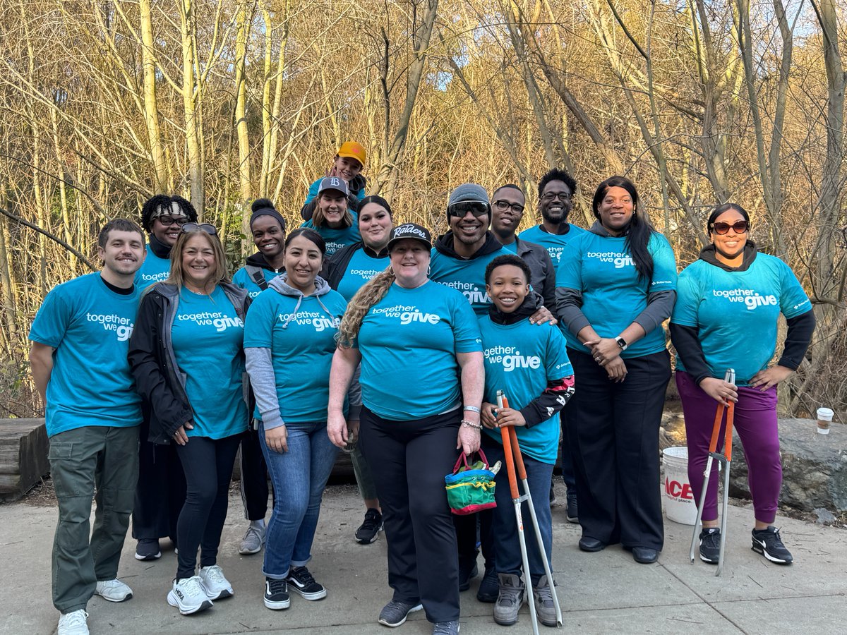 SutterHealth's tweet image. This #MLKDay, we reflected on the legacy of Dr. Martin Luther King Jr. and his belief that service, unity and compassion can create lasting change. 🤍 

Across Northern California, members of our #TeamSutter community marked the day through moments of connection, reflection and