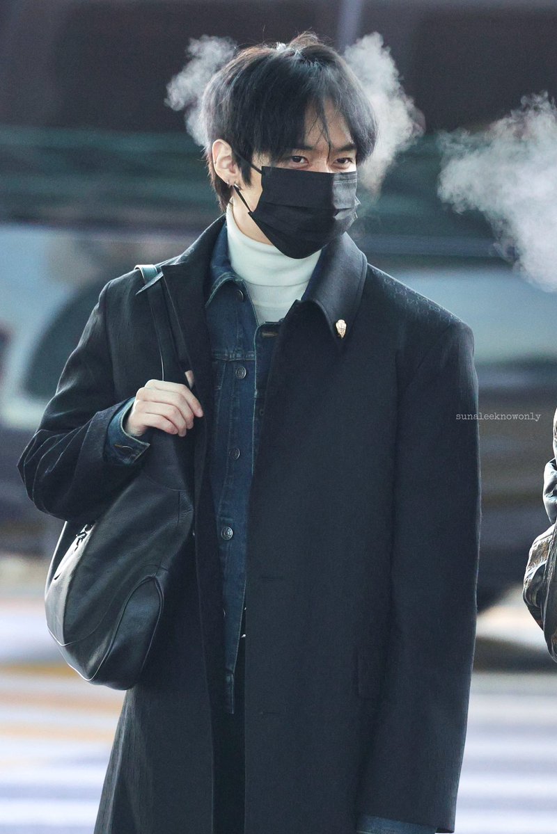 leeknowarchive's tweet image. FASHION ICON