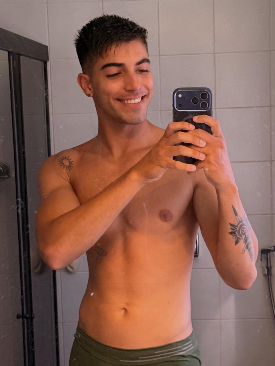 Só pq o sorriso tá bonito