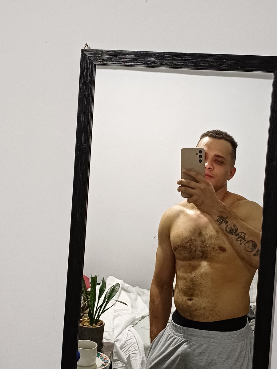 yefsohol's tweet image. Mi dia en cuatro fotos 👊🏻💪🏻