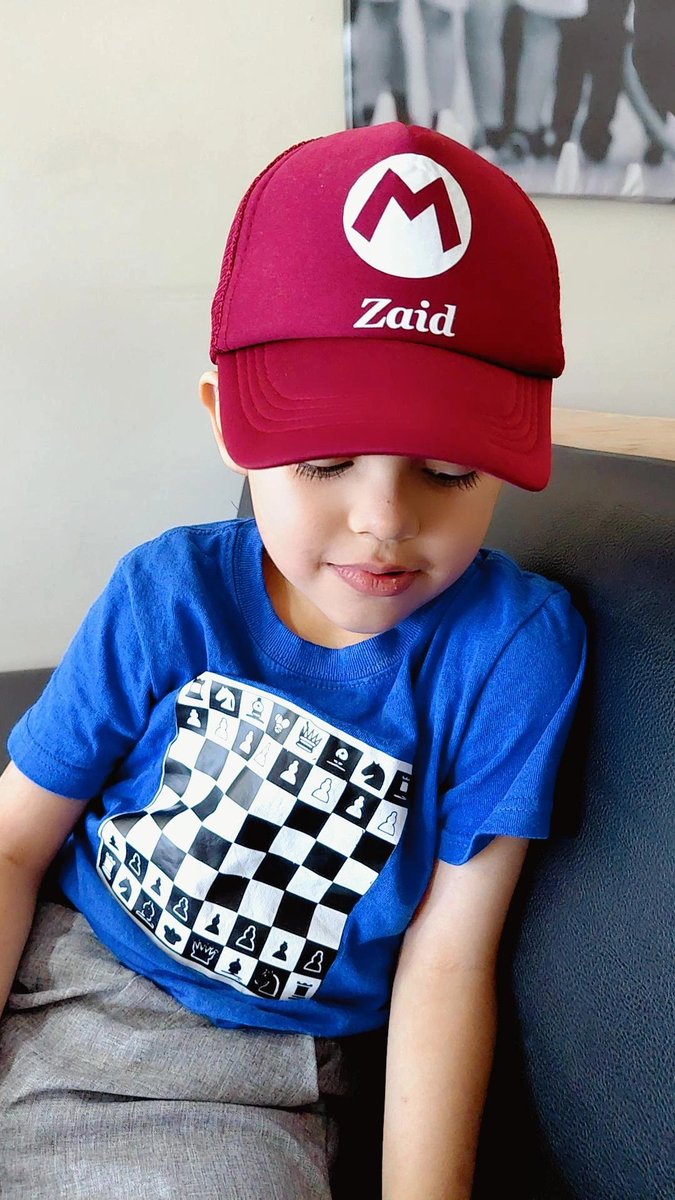 📷 Mañana empezamos la preparatoria.

Mi pequeño Zaid, el tiempo va tan rápido.

#InicioDeClases