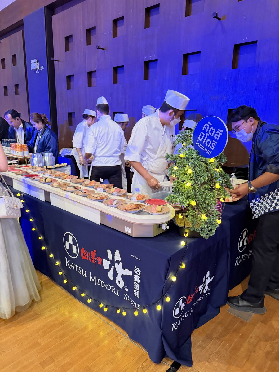 supaklailert's tweet image. สายพานแบบนี้ครับ ถ่ายจากงานแต่งงานนึง เมื่อ Nov 2025 ครับ