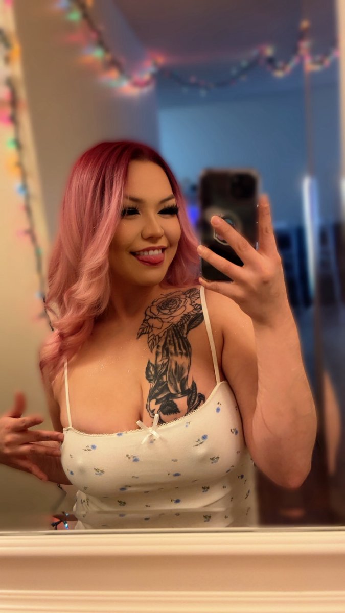 YourBabyAsh🍼 tweet media