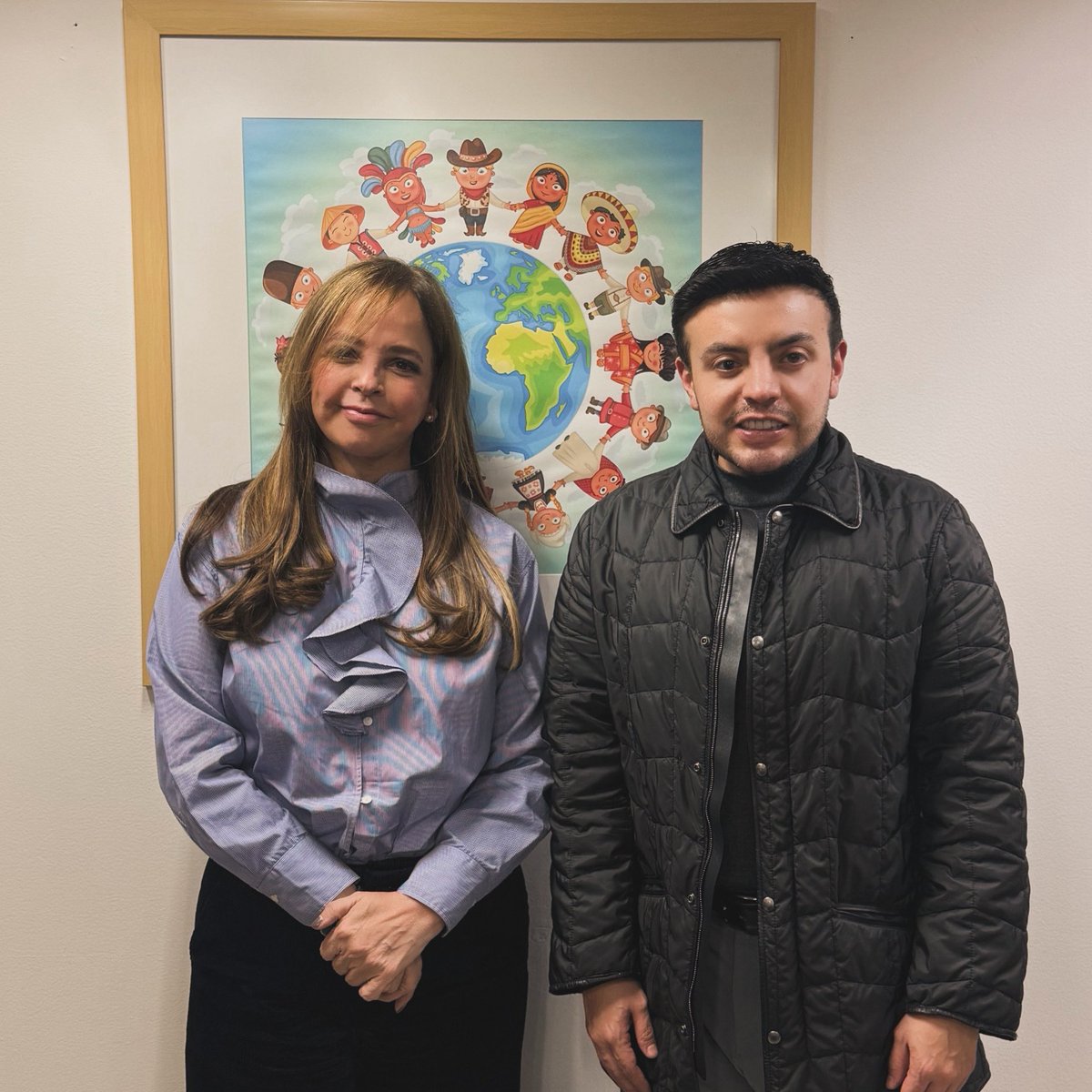 Educación, derechos y bienestar: una alianza clave entre <a href="/CONALEP_Mex/">CONALEP</a> y <a href="/SIPINNA_MX/">Sipinna</a> por las juventudes de nuestro país. Agradezco a su titular y querida amiga, Lorena Villavicencio por su visión e impulso. 🇲🇽👊🏻💚