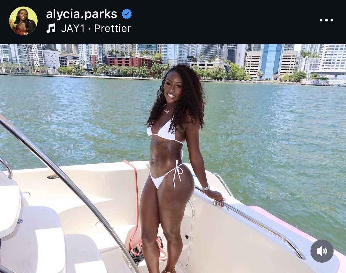 FlyoutChase's tweet image. No comment