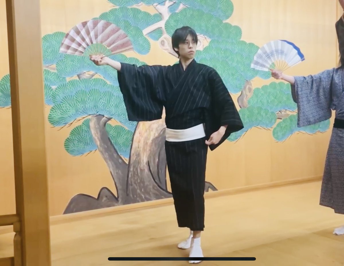 久々に #好色一代男 のお稽古に参加！

俳優人格の僕は、大仰ではない演技はすべて「何もしないこと」でナチュラルにしようとしていたけど、決して「何もしないこと」はリアルとは違くて「しっかりやるべきことはやるけどそれ以上のことはしない」というのが正しい演技だと学んだ。通ずるものがある！