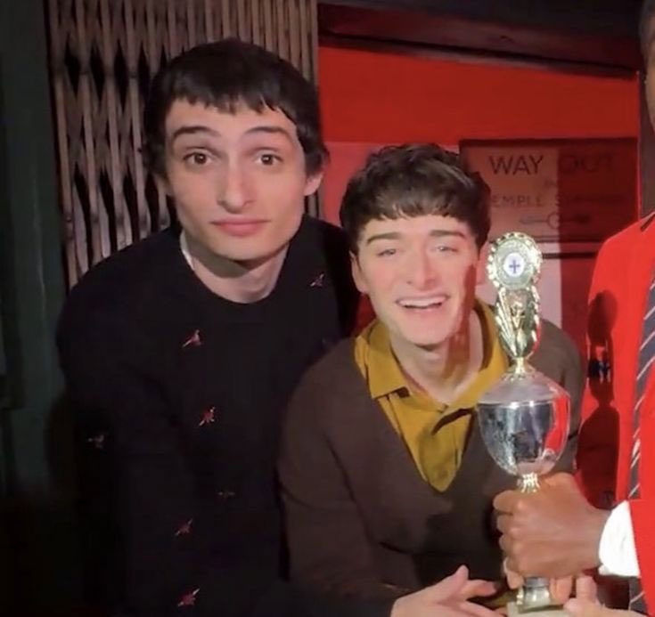 swirlwise's tweet image. pray 🙏🏻                        dirty house🏚 
educated 📚              hoe 🚂
a job 💰                       gold digger 🏗 
clean😌                        stank 🤢
loyal 💍                        5 kids 👨‍👩‍👧‍👦 
faithful 👼🏼                   cheater 🖇