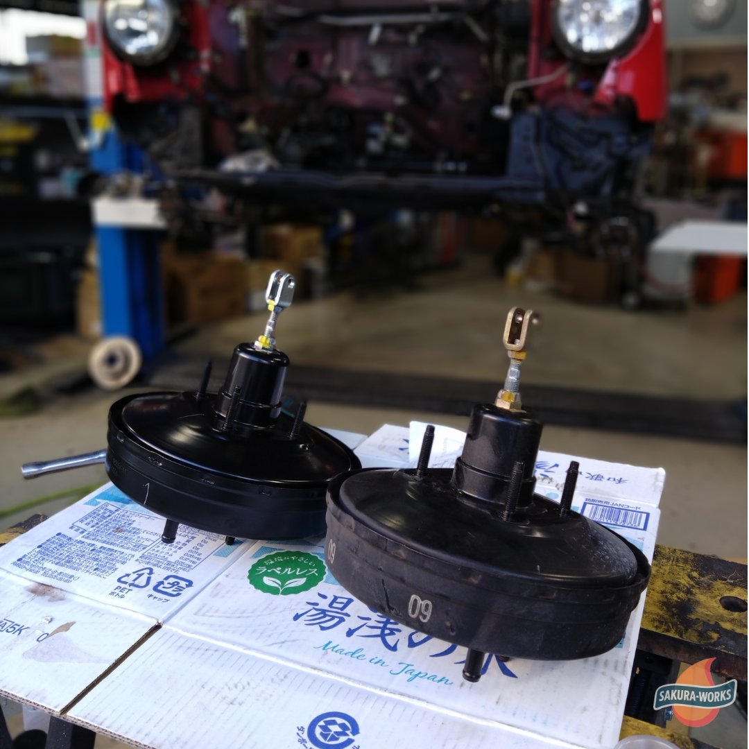 SWorks0303's tweet image. L700ミラジーノの整備。「この先10年、安心してご愛用いただく」をテーマに作業を進めてます。マスターバックはまだ生きていましたが、製廃の恐れもありますので、先回りして取替えさせていただきました。
#gino #mira #daihatsu #l700 #ジーノ #ダイハツ #ミラジーノ #ブレーキOH