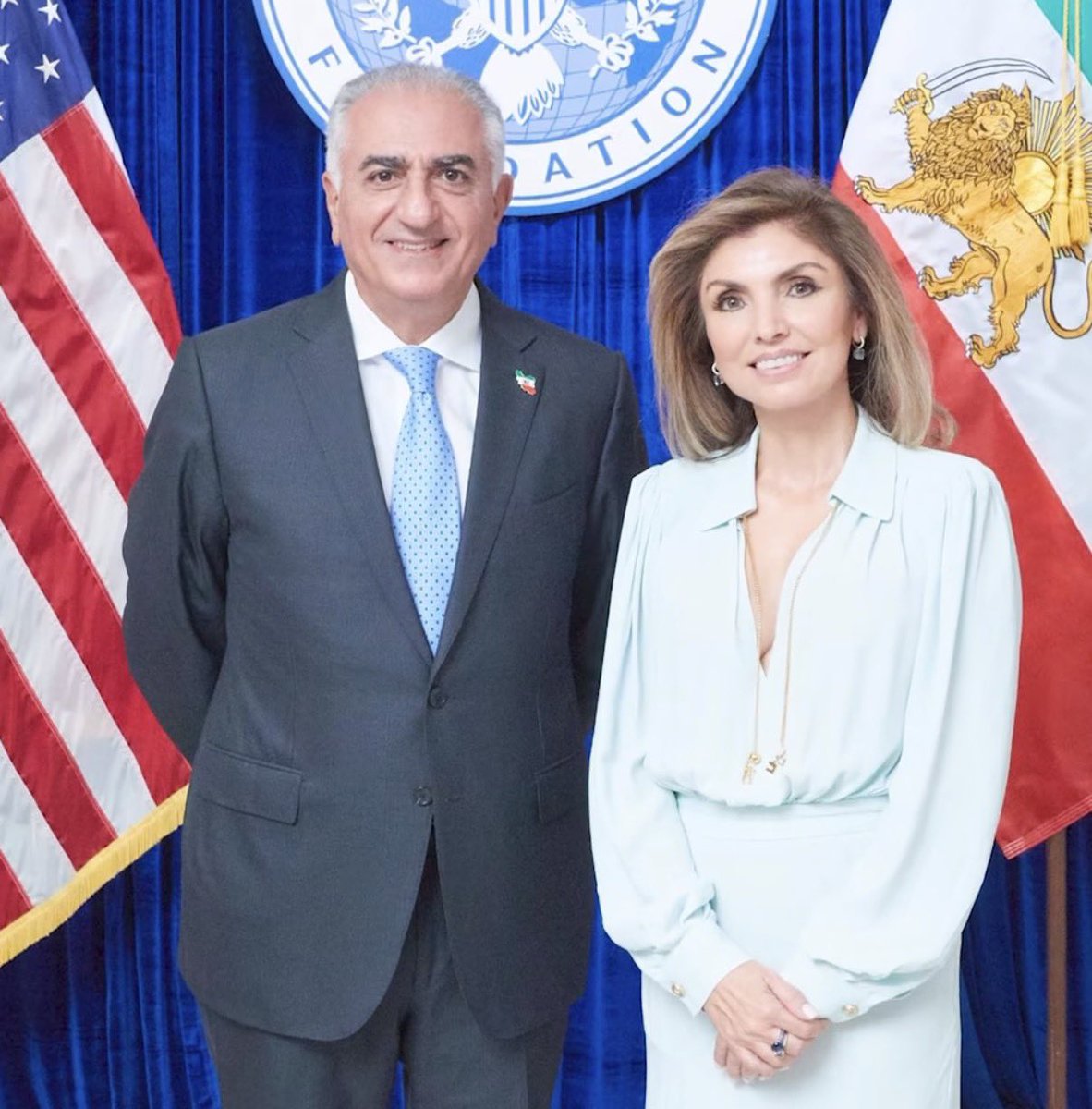 OliLondonTV's tweet image. The King and Queen of Iran. 👑🇮🇷