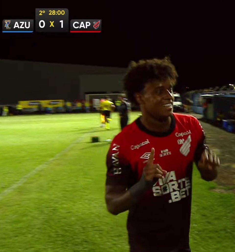 gyancoosta's tweet image. Saia provocando a torcida dizendo que está vencendo por 1 x 0. Tome a virada em 3 minutos.

BRUTAL.