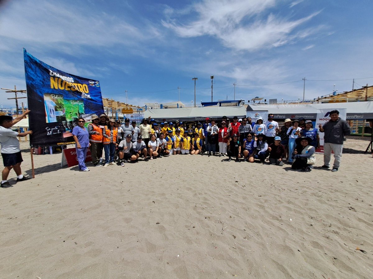 MGP_DICAPI's tweet image. La Capitanía de Puerto de Ilo, en coordinación con la Municipalidad Provincial y diversas entidades públicas y privadas, realizó una jornada de limpieza en la playa Pozo de Lisas, logrando recolectar cerca de 1 000 kg de residuos sólidos. acortar.link/R0PrWD
