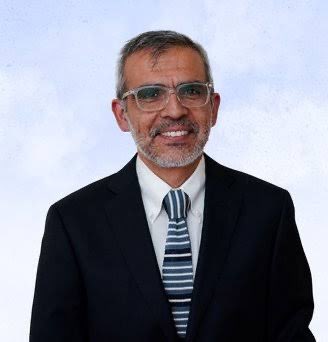 Sale el actual ministro de Seguridad que fue un FIASCO solo un parlanchín que no logró NADA . 
Entra Trinidad Steinert a darle Honor al cargo que viene del Min Publico y sabe cómo hacer la pega “Que tiemblen los Delincuentes “ .
