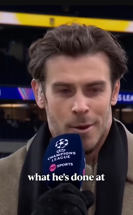 MADRlDISTAS's tweet photo. 🗣 Gareth Bale: "Xabi é um treinador inacreditável. O que ele fez no Bayer Leverkusen, ganhou troféus, treinou a equipe de forma incrível. 

Mas, ao chegar ao Real Madrid, você não precisa ser um treinador, precisa ser um GESTOR DE EQUIPE, precisa gerir os egos no vestiário. Tem de massagear egos, não precisa de se preocupar muito com táticas. Tem estrelas no vestiário que podem mudar o jogo num piscar de olhos."