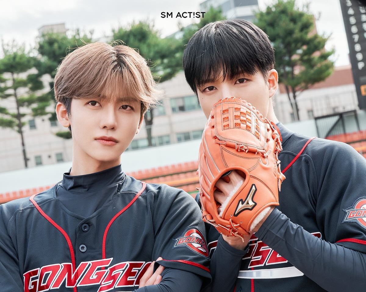 jamong1323's tweet image. '와인드업' NCT 제노·재민, 생동감 넘치는 연기 호흡 '눈길'

16일 런칭 이후 2일 만에 누적 조회수 300만을 기록한데 이어 21일 오전 9시 기준 누적 조회수 500만을 돌파하고, 킷츠 앱 내 모든 랭킹에서 1위를 차지

m.entertain.naver.com/home/article/1…