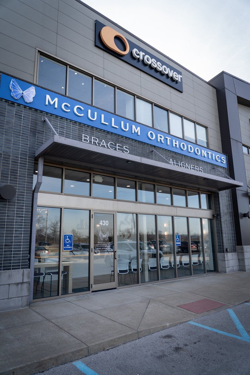jeffmayoroffice's tweet photo. Mayor Moore would like to congratulate McCullum Orthodontics on its official ribbon cutting at 430 Patrol Road in Jeffersonville!
We’re thrilled to welcome this orthodontic practice to our community and celebrate the bright smiles they’ll help create.
#onlyINjeff https://t.co/zQ2NmRqHKc