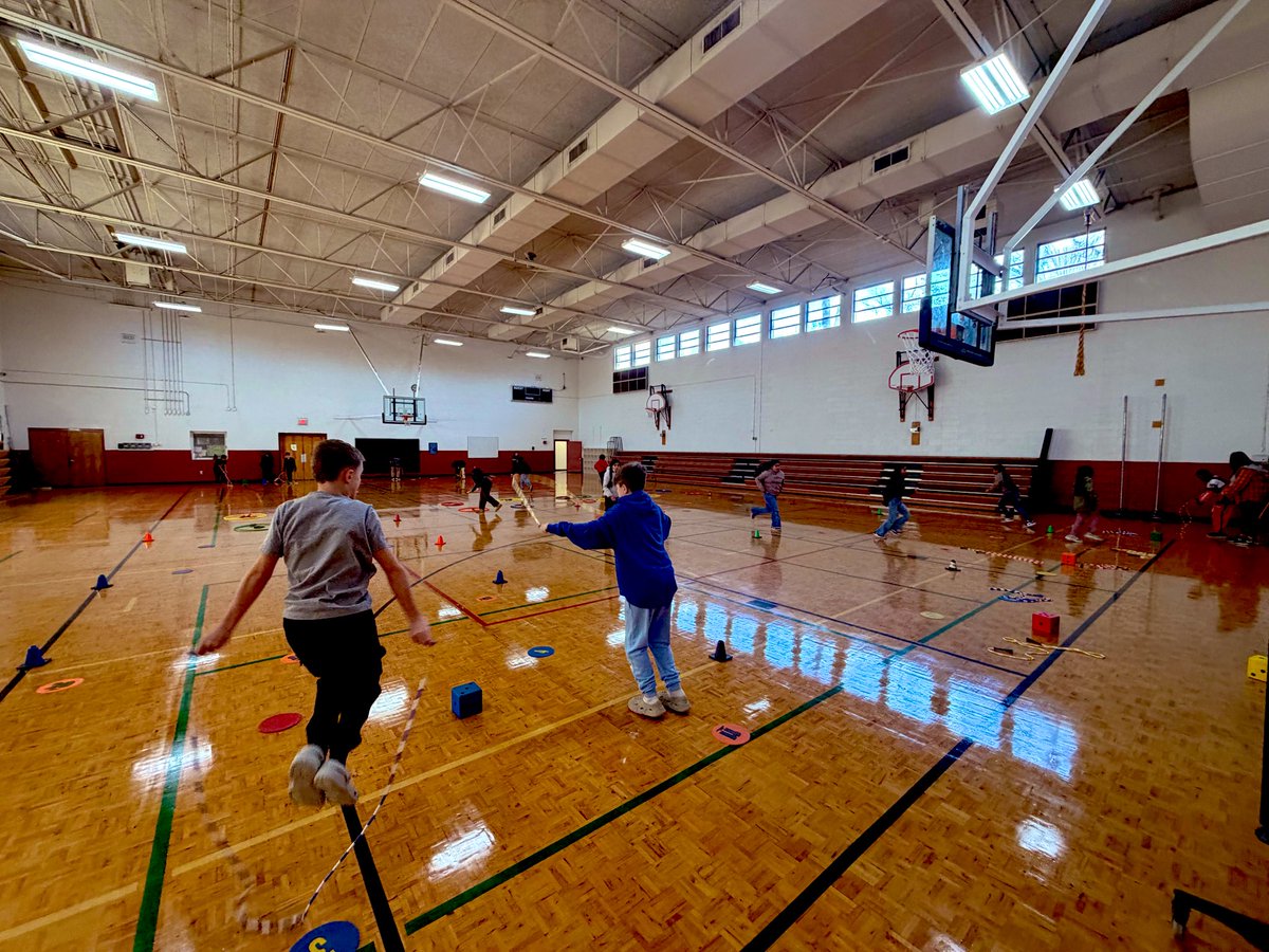 AlexSimes8's tweet photo. Students are having a blast as we celebrate the @KidsHeartChall playing Heart Tag and Jump Rope Battle Bags from @OPENPhysEd Students are learning healthy habits that support long-term heart health. @ChristenberryCS https://t.co/6qa7gz8VK2