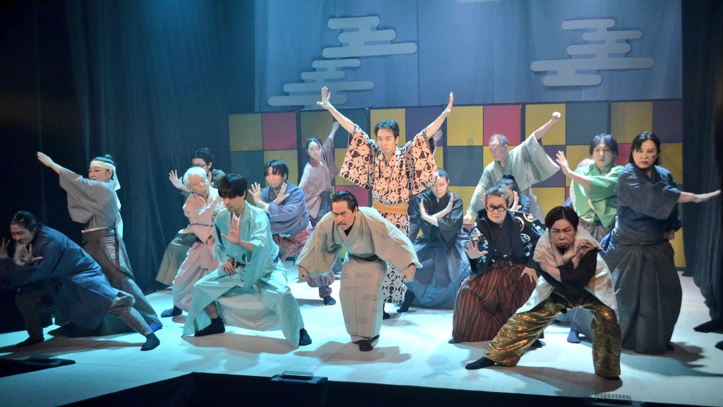 chojugiga's tweet image. いざ、出陣！

創立50周年記念公演
歌舞伎ミュージカル「おはこ」
本日初日　15時開演
下北沢　ザ•スズナリ

チケットのお問い合わせは
☎️0358094023（リアルヘブン）

📷山口笑加