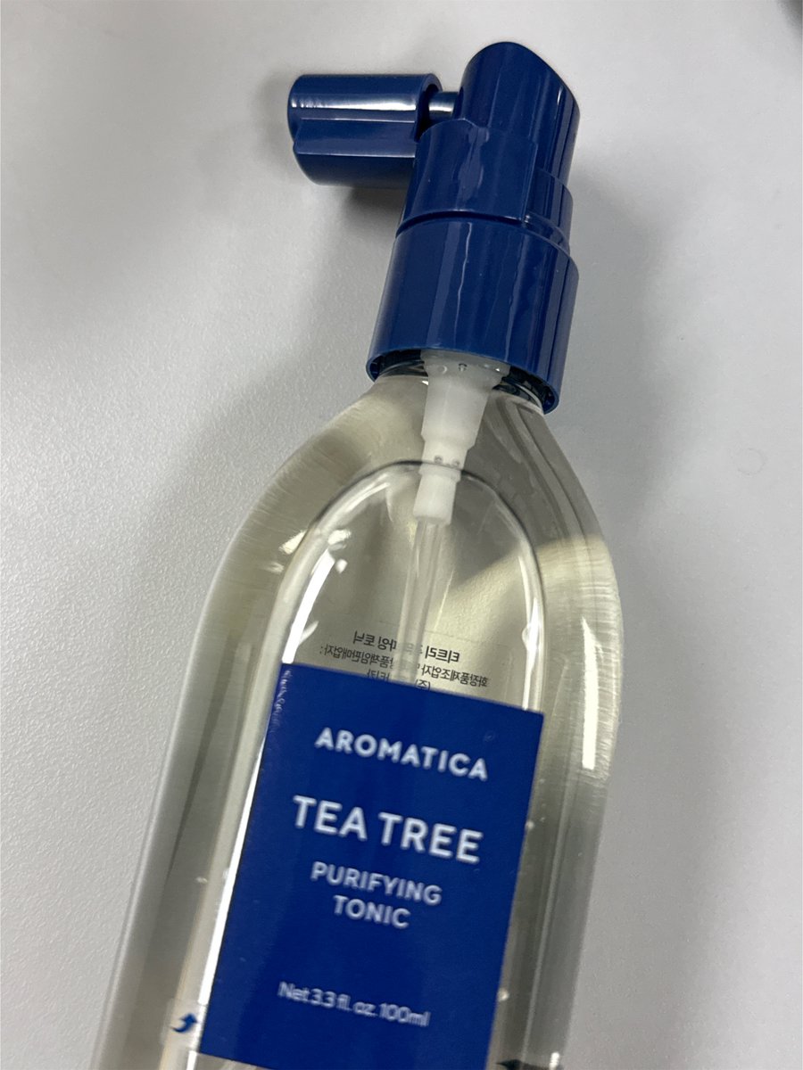 pure_sung's tweet image. 저녁에 머리 감는데 아침에 찝찝한 레이리
주목하십시오. 광고면 계폭함

작년 여름부터 내가 돈주고 사서 씀.
너무 좋아서 사무실에도 둠.

숱도 많고 정수리에 열이 많아서 그런지
오후에는 냄시가 살짝 신경쓰였는데
이거 뿌리고 많이 좋아졌숭요.

뿌리면 화해지고 시원하고 향기도 강해서
머리 안…