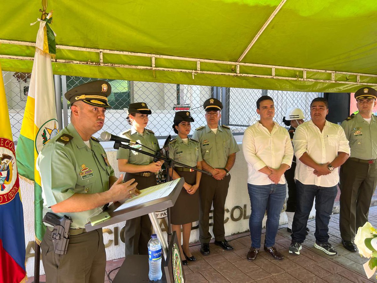 En el municipio de Palermo honramos la memoria de los extintos señores subintendentes MARCO ANTONIO MARIANO GÓMEZ y ULVER WILFREDO ALBA CHARRY quienes ofrendaron su vida tras los hechos perpetrados el día 17 de enero de 2010 cuando fue activada una 
'moto-bomba.