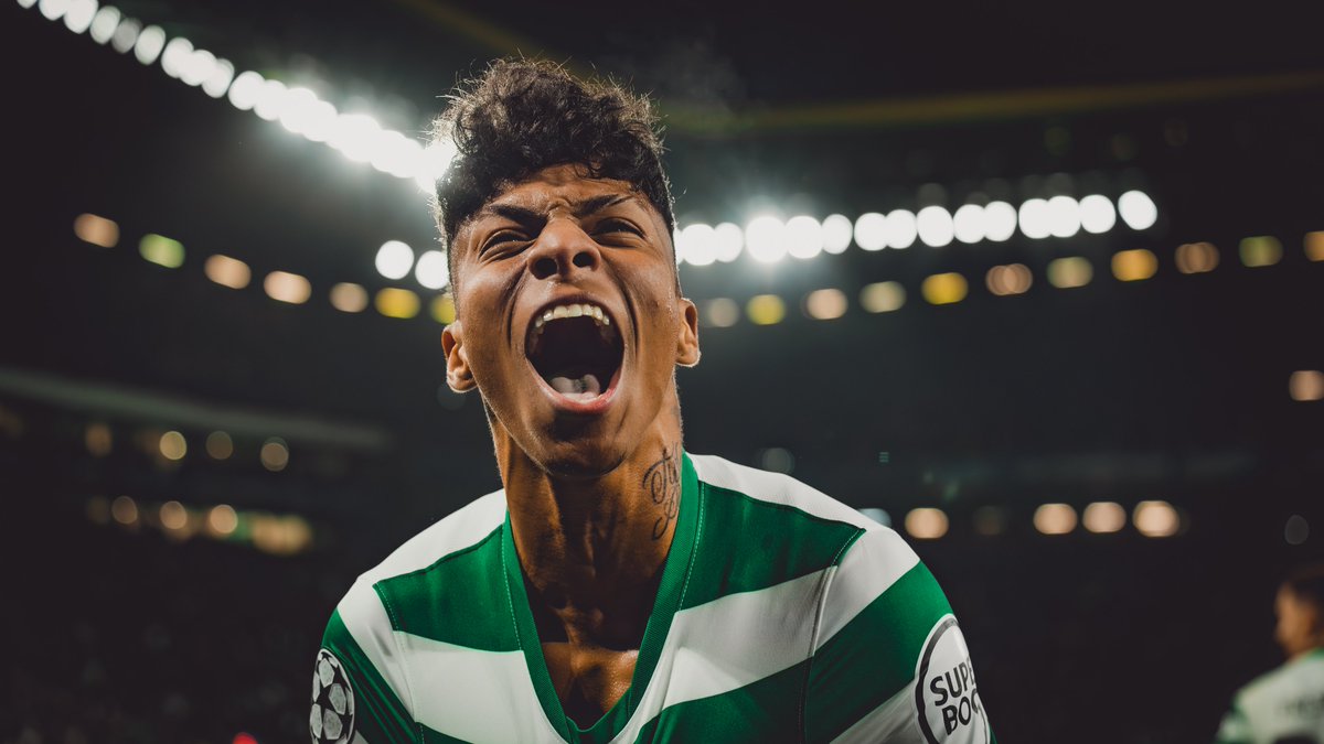 MaciejRogowski's tweet photo. I experienced history once again in Alvalade #SCPPSG https://t.co/veeogGprjU
