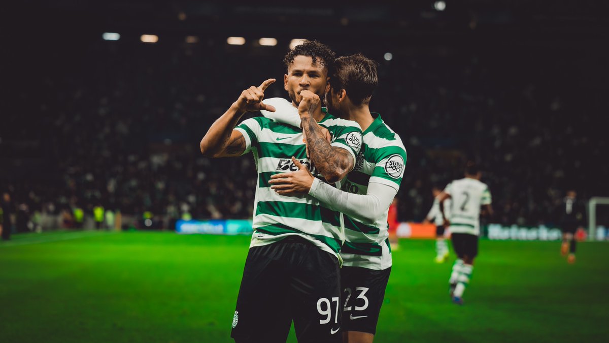 MaciejRogowski's tweet photo. I experienced history once again in Alvalade #SCPPSG https://t.co/veeogGprjU