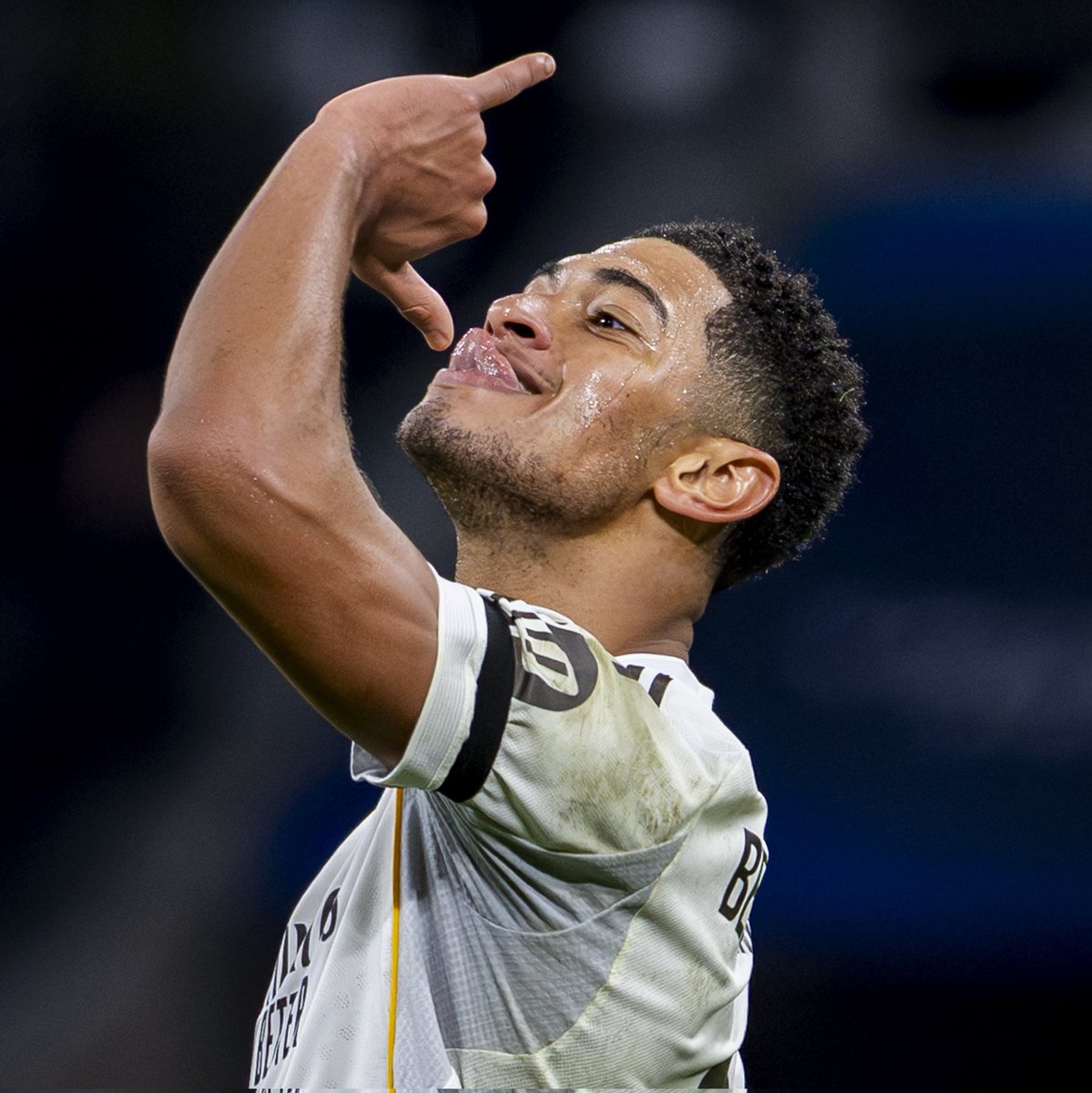 SOLANKE ES FAN DE LUFFY
BELLINGHAM ES FAN DE ZORO 🗿