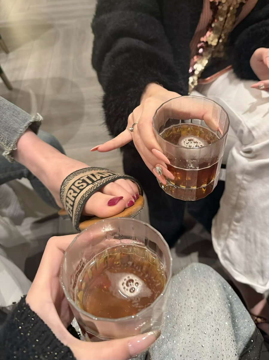 fflannd's tweet image. 干杯～
#男娘 #femboy #sissy