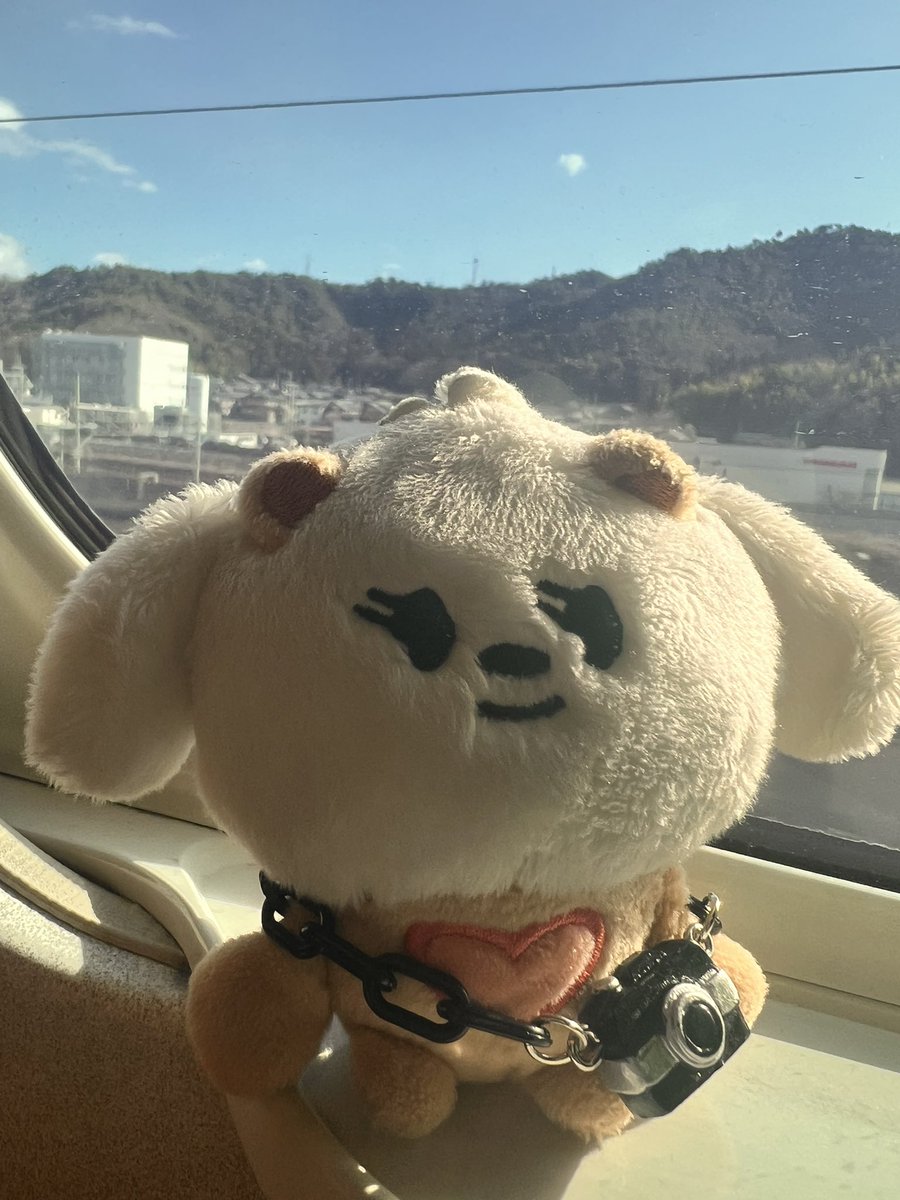 TXT_____294's tweet photo. 東京ドームに行くよー🚄💨
朝は寒波の影響なくて良かった😊このままスムーズに着きますように⭐️ https://t.co/IvB301wDfi