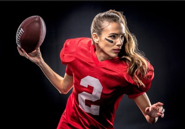 SethFromThe716's tweet photo. I #WonItAllWhen I got into the end zone.
It was actually pretty easy because she was very careless handling the ball. https://t.co/KYkX4Cga4S