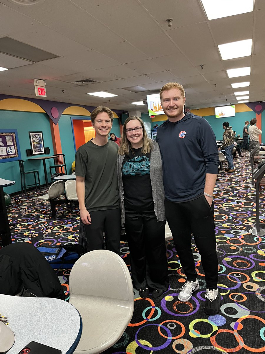 KHS_BoysBowling's tweet photo. Had a practice for 1 today, and ran into some old KHS bowlers!! What a day! 🖤🎳🩶 https://t.co/yub3SJPd3s
