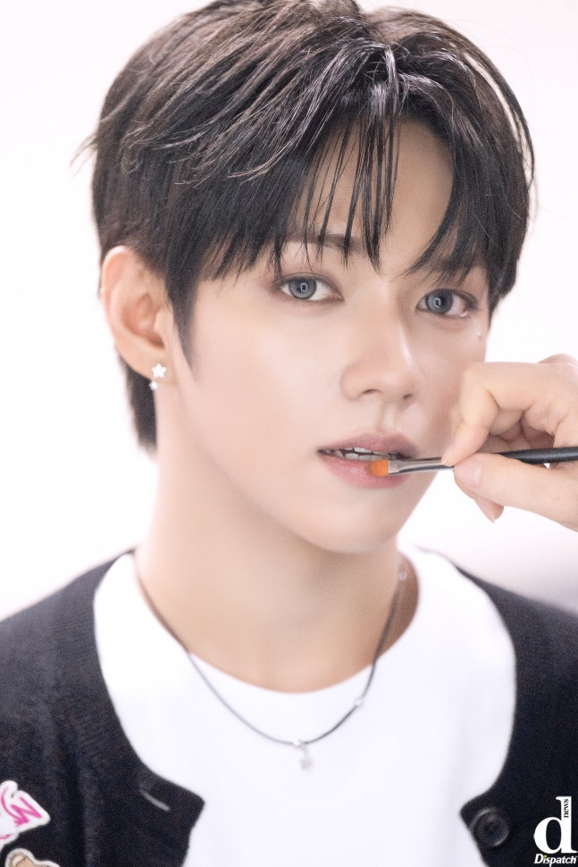 fnfent_official's tweet image. [📰][Hⓓ포토] "인간 조각상" ㅣ '아홉' 제이엘

🔗 naver.me/FwjPcW16

#AHOF #아홉
#JL #제이엘 
#AHOFOHA