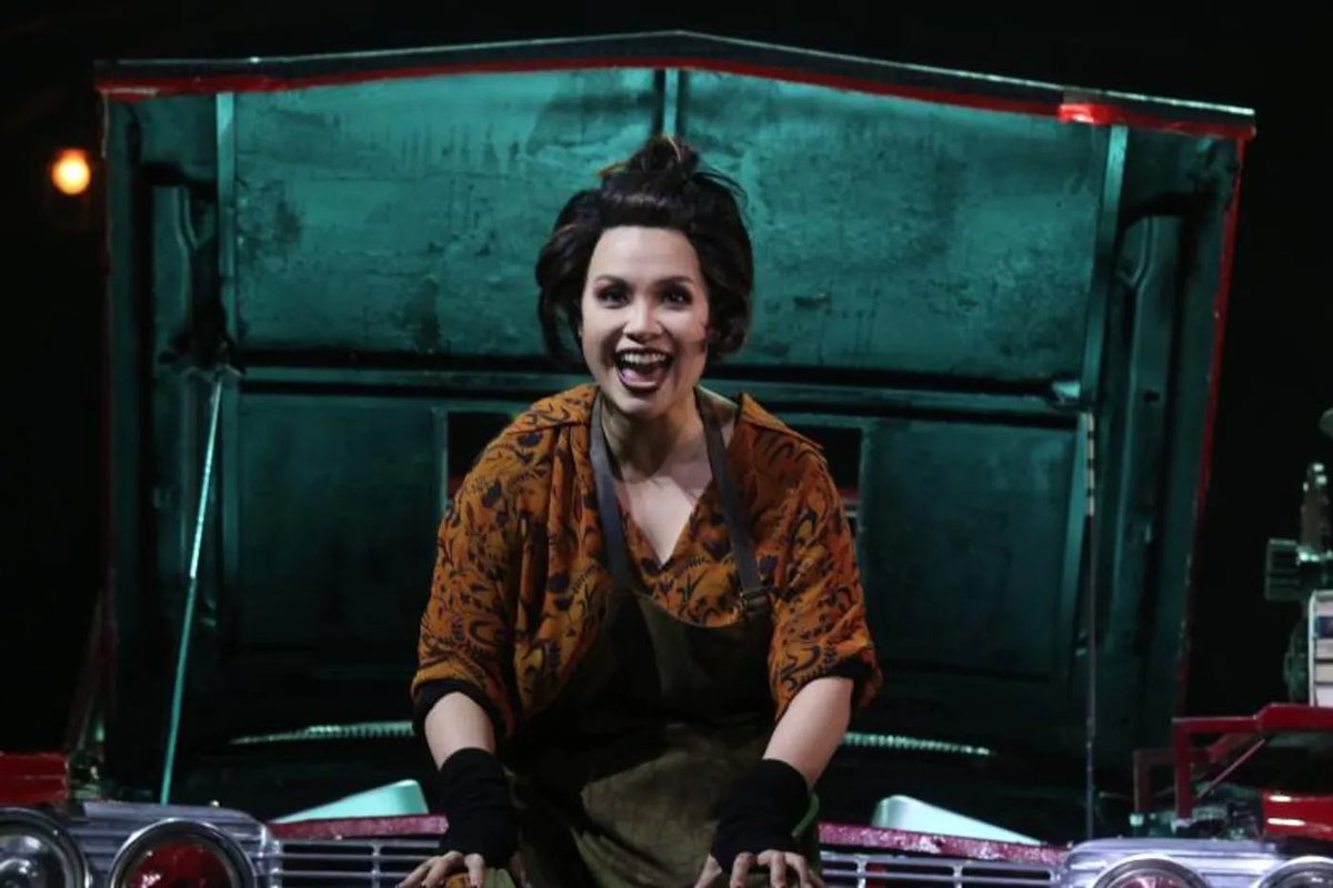 mlcis_dt's tweet photo. Helena Bonham Carter = Lea Salonga ✨
 
That’s it. That’s the tweet. https://t.co/AgbPuWBqGf