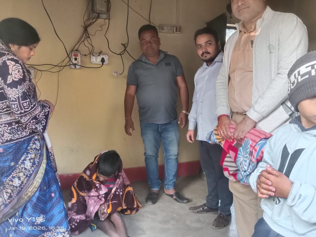 SunaraOdisha's tweet photo. Distribution of blankets to the children suffering from Cerebral Palsy and the old ones living alone to help them in the cold wave. https://t.co/FNtz8mYY3t